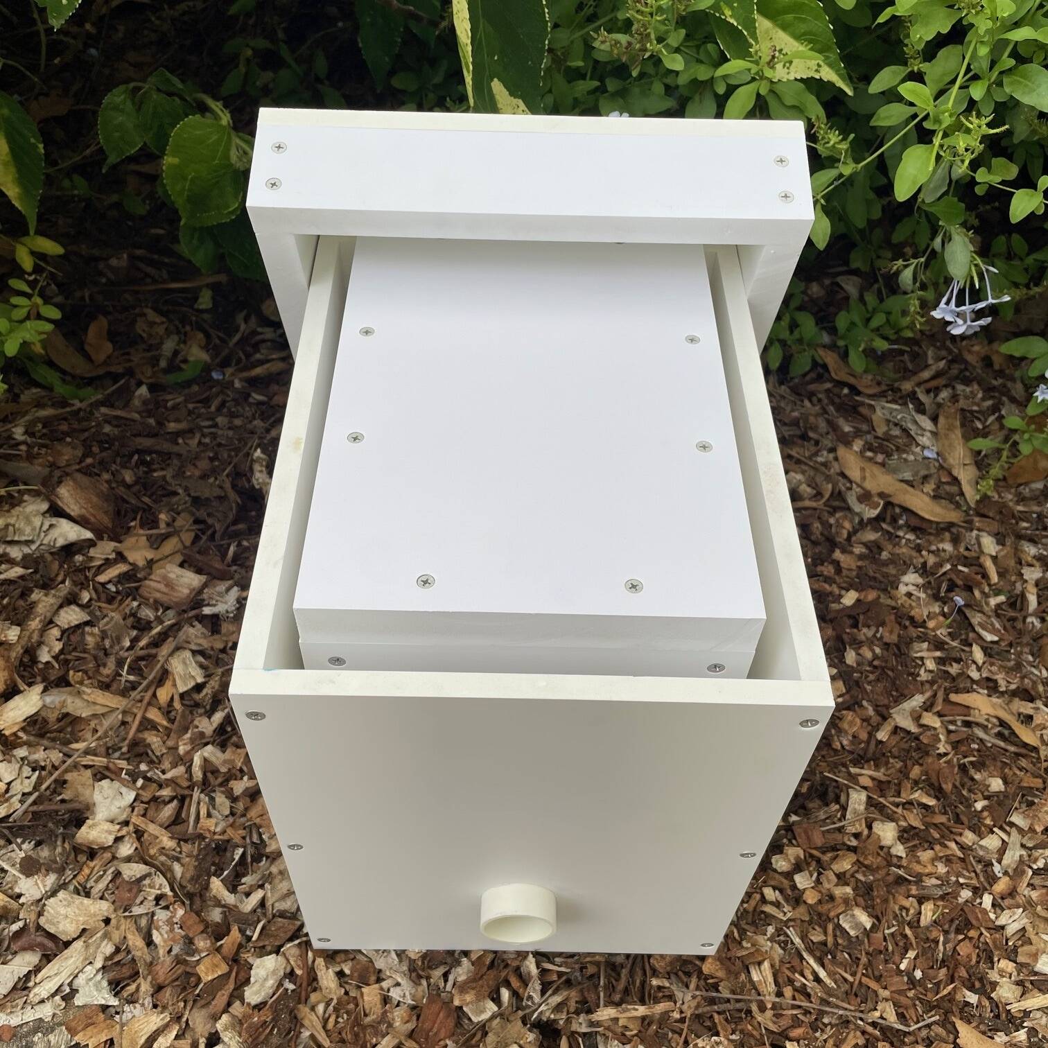 OATH native bee hive shell